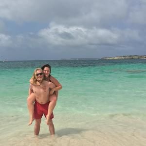 Meet your Posher, Adelaide